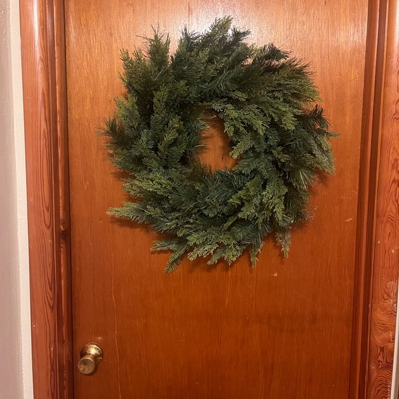 RAZ 24” Evergreen Holiday Wreath - Picture 1 of 5